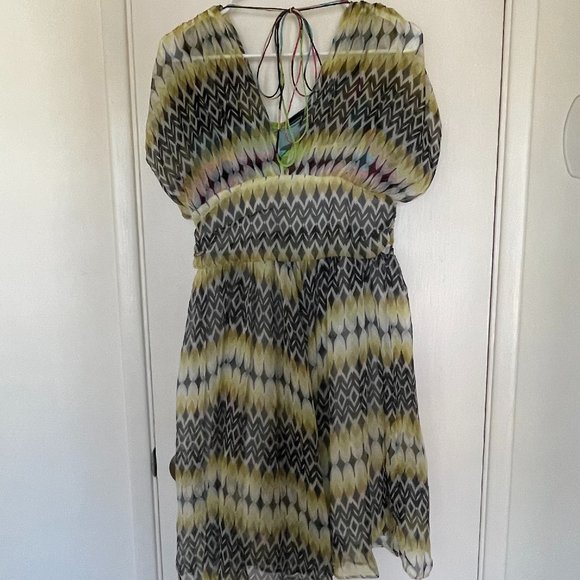 Beautiful 100% Silk Vintage Authentic Chloe Knee Length Dress Size Medium - Picture 7 of 7